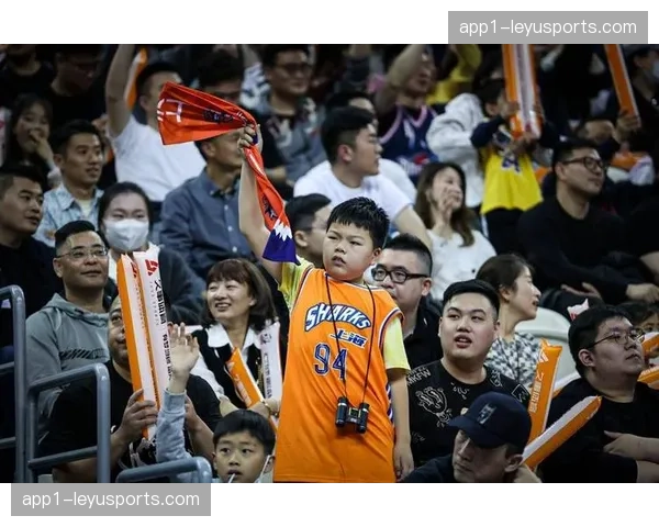 上海年轻阵容季后赛经验不足 面对高压防守存隐患